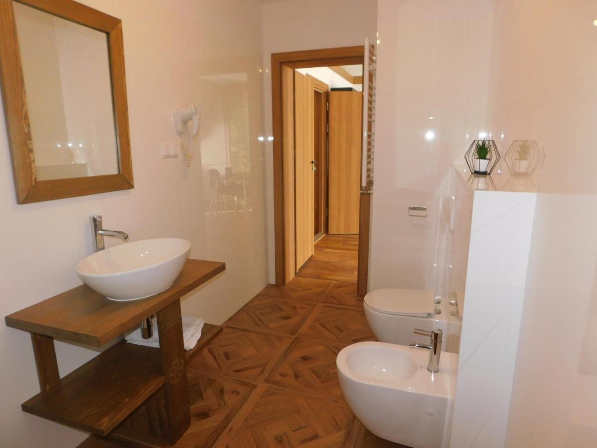 Apartamenty Regle บุโควินา ทัตซานสกา ภายนอก รูปภาพ